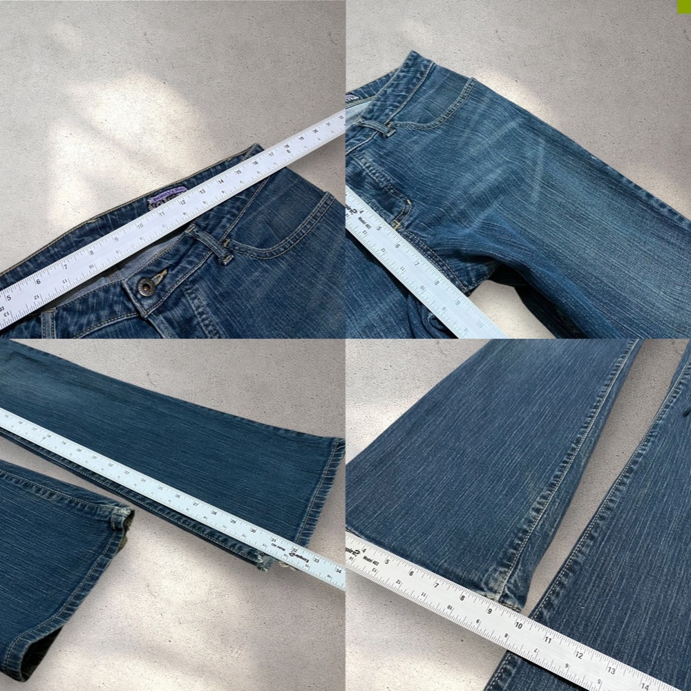 Volcom Mid Rise Bootcut Jeans - Picture 9 of 9